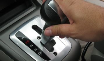 Cars & Vehicles: How to Set the Clock in a 2004 GMC