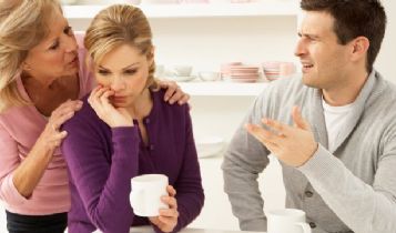 Family & Relationships: Save a Relationship by Understanding Why Your Ex Girlfriend is Giving You the Cold Shoulder