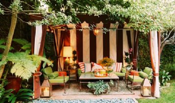 Home & Garden: Lunivers Des Tout PetitsLa Maison